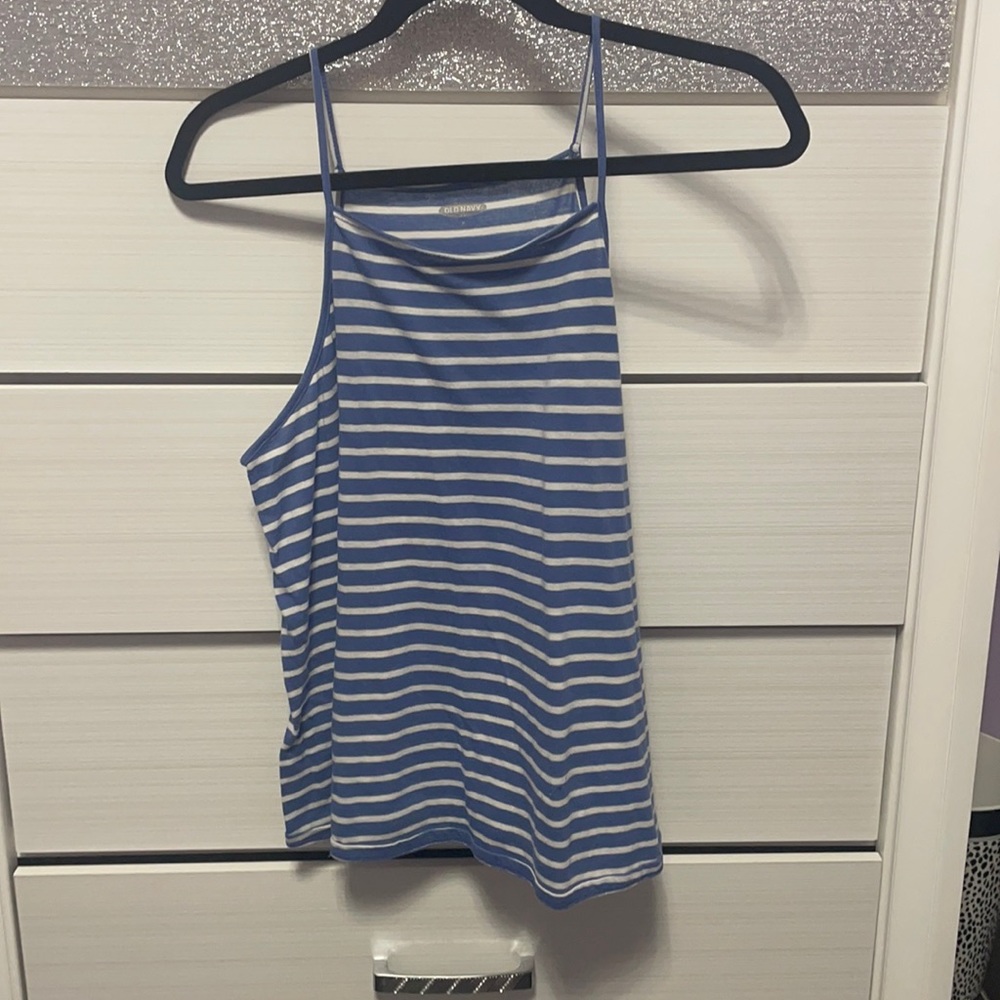 Blue and white old navy tank.